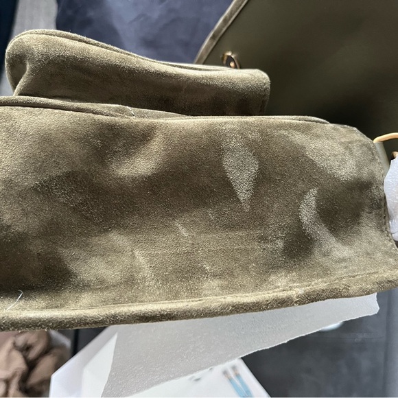 Saint Laurent Suede Niki Bag - Picture 5 of 14